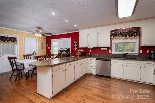 Kings Mountain, NC 28086,111 Peoria LN