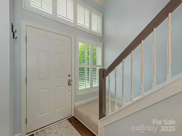 Charlotte, NC 28210,8251 Tradd CT