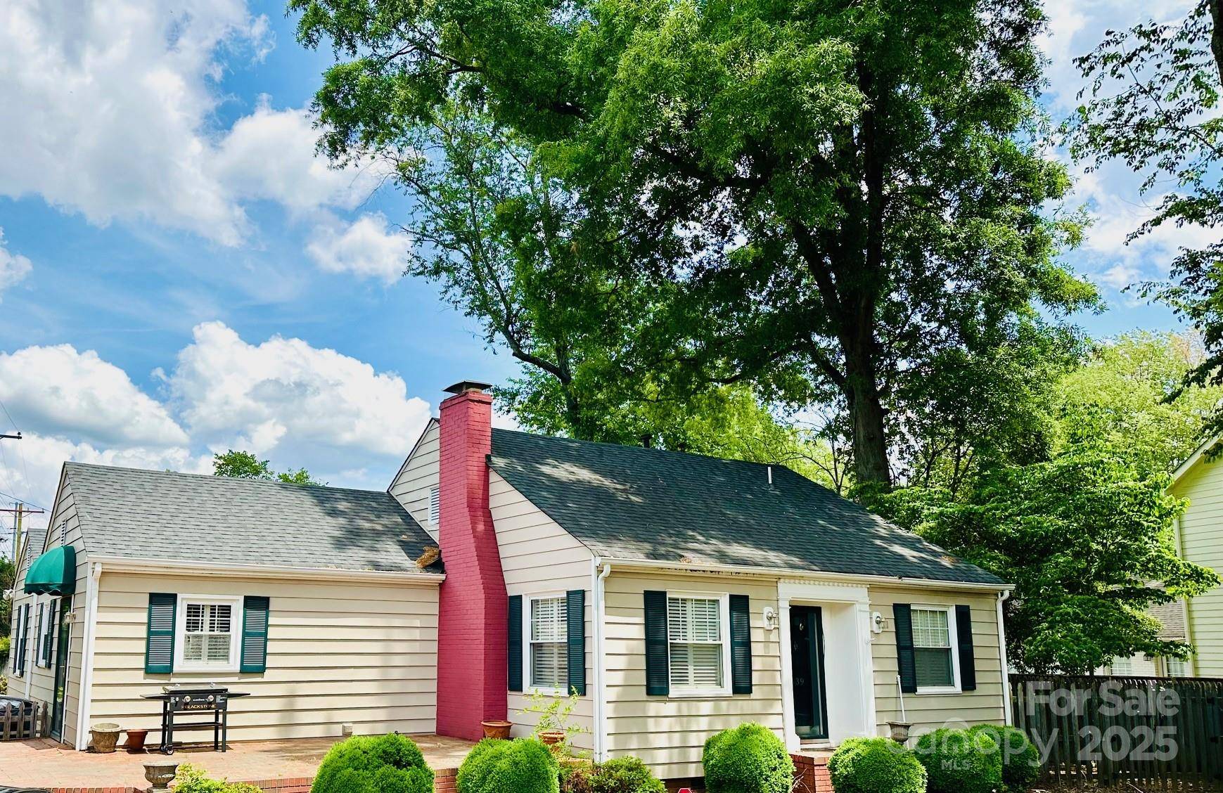 Charlotte, NC 28209,539 Marsh RD