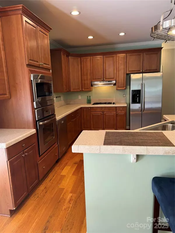 Elk Park, NC 28622,55 Claude Jones LN