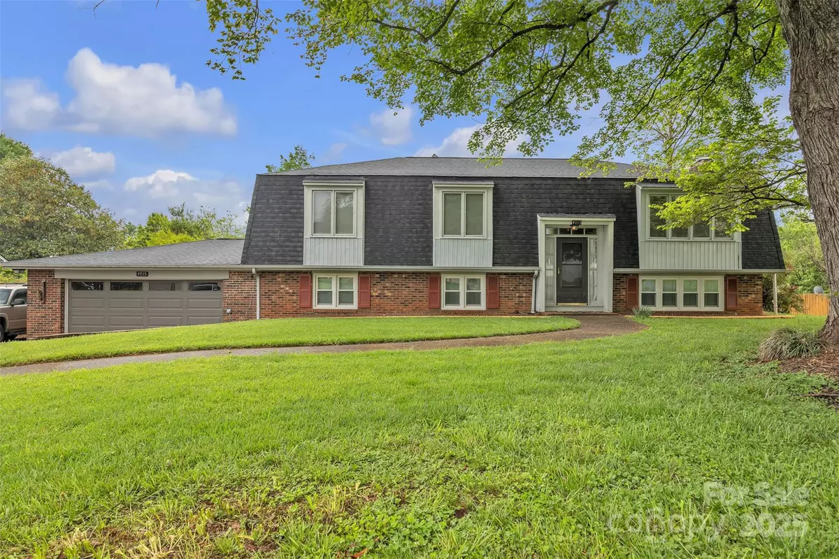 Hickory, NC 28602,4935 Kennedy ST