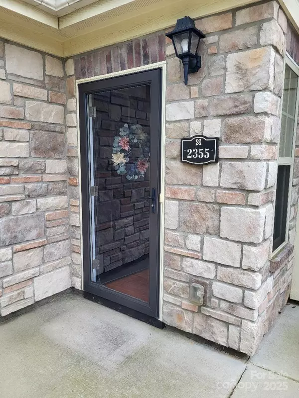Gastonia, NC 28054,2355 Villa Oaks CT