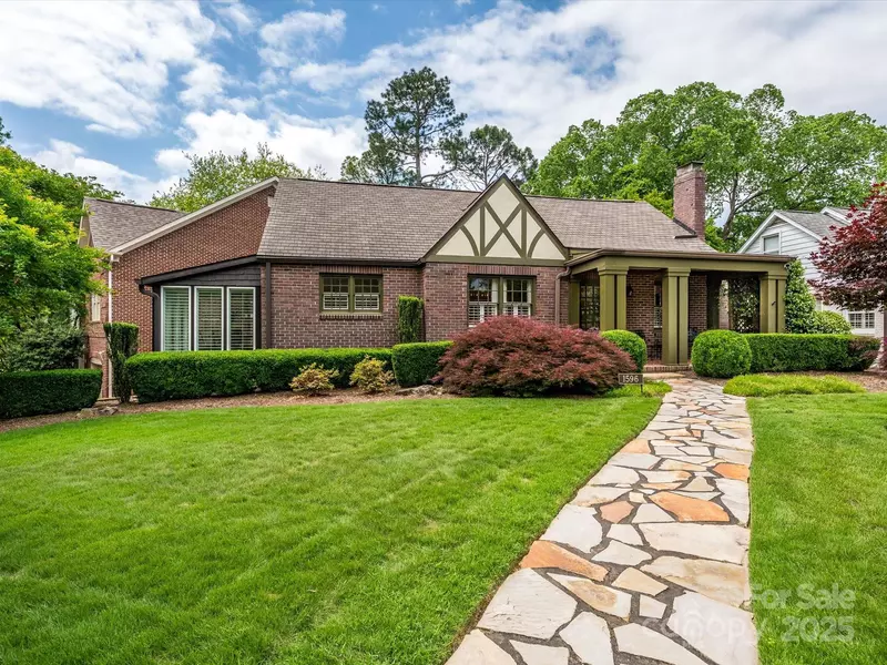 1596 Clayton DR, Charlotte, NC 28203