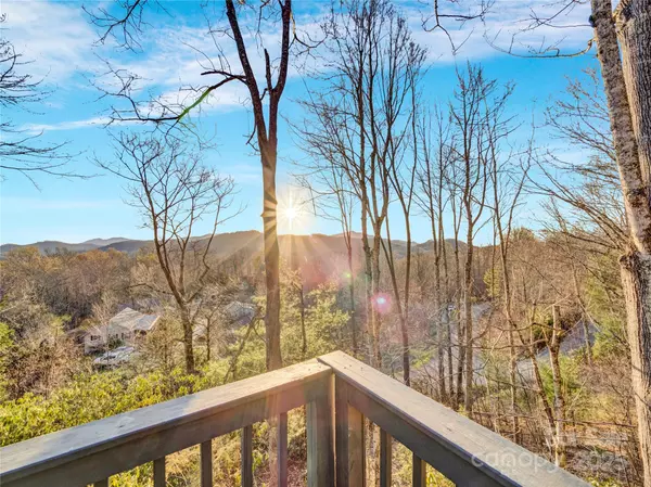 Newland, NC 28657,353 Rhoneys View RD