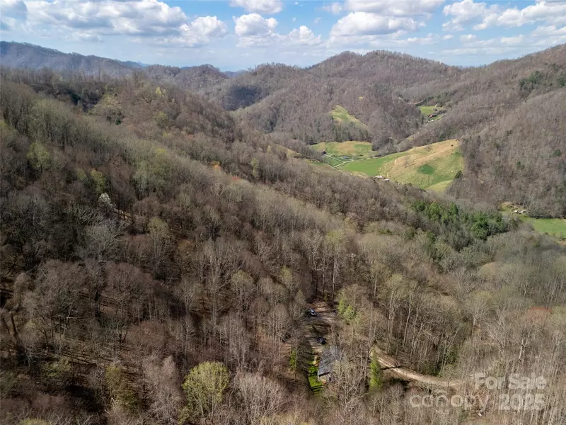 40 acres Charity LN, Burnsville, NC 28714