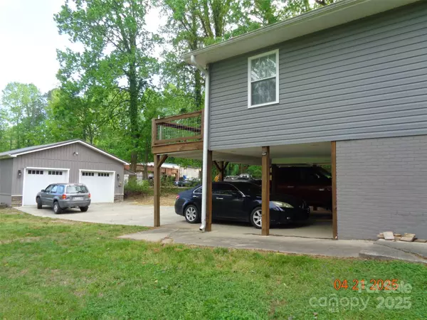 Granite Falls, NC 28630,53 Forest AVE