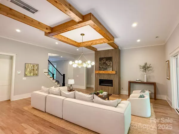 Charlotte, NC 28203,724 Ideal WAY