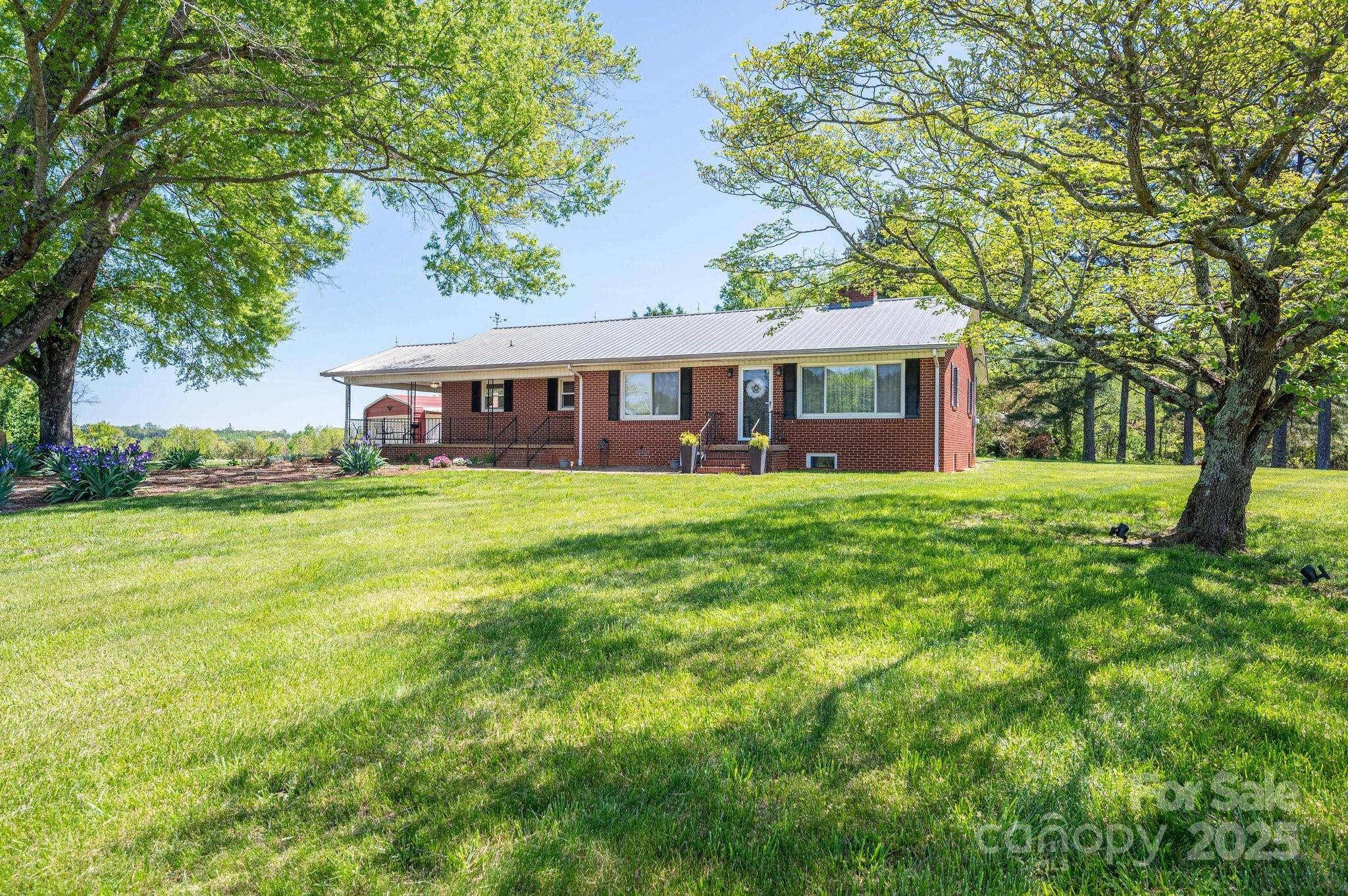 Newton, NC 28658,3340 Wrenwood DR