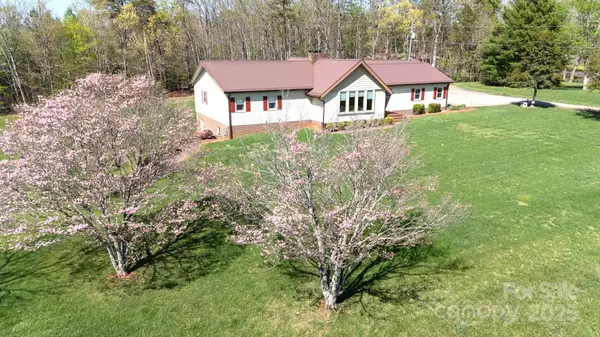 Hudson, NC 28638,1368 Cajah Mountain RD