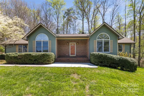 Candler, NC 28715,151 Canaan DR