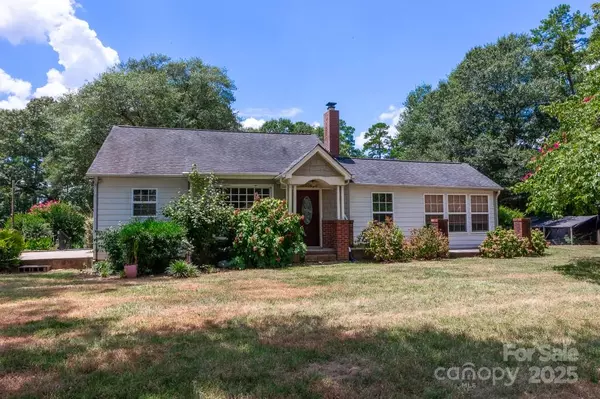Mount Holly, NC 28120,14131 Lucia Riverbend HWY