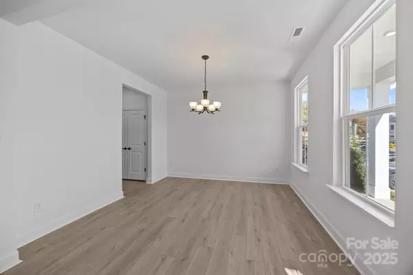 Mooresville, NC 28115,124 Canary LN #7