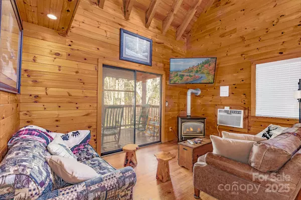 Spruce Pine, NC 28777,71 Creekside LOOP #4