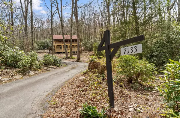 7133 Valley View DR, Newland, NC 28657