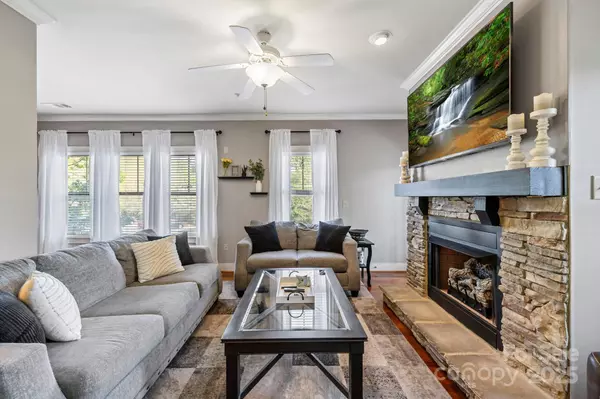 Asheville, NC 28805,9 Kenilworth Knoll #227