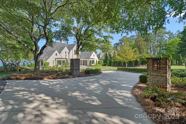 Denver, NC 28037,7861 Live Oaks DR