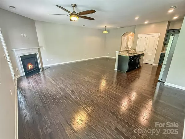 Gastonia, NC 28056,2752 Sawbridge LN