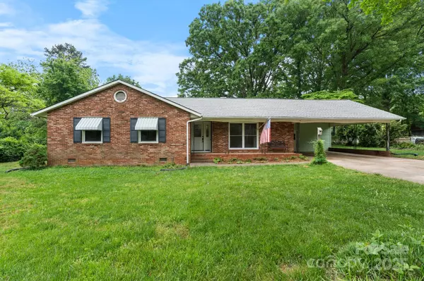 Charlotte, NC 28214,8903 Larchmont CIR