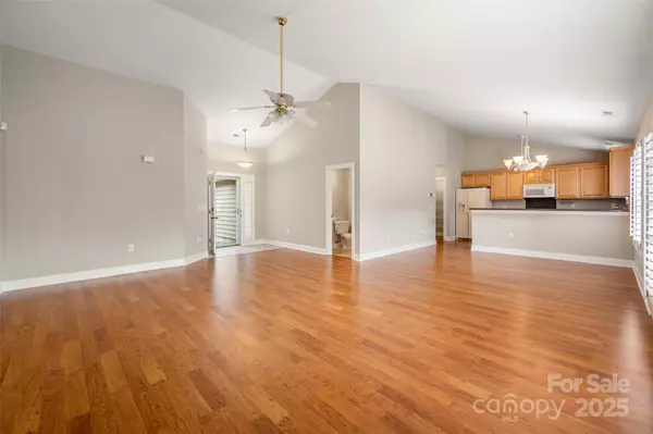 Charlotte, NC 28212,2412 Laura DR