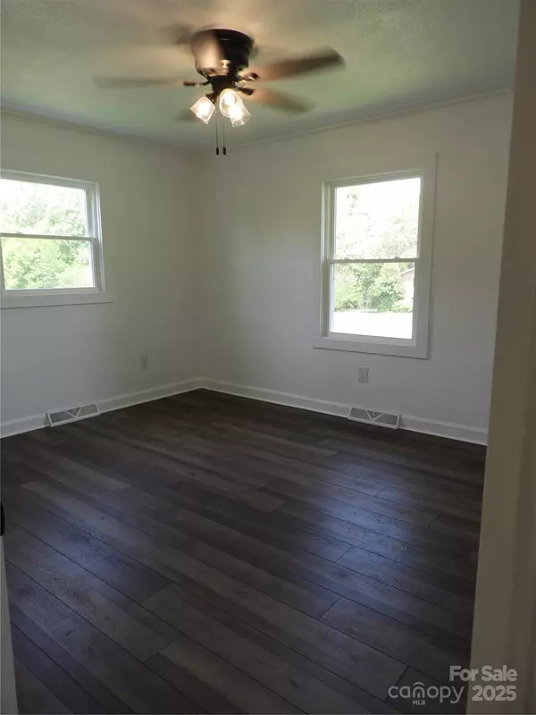 Blacksburg, SC 29702,122 Mckee DR