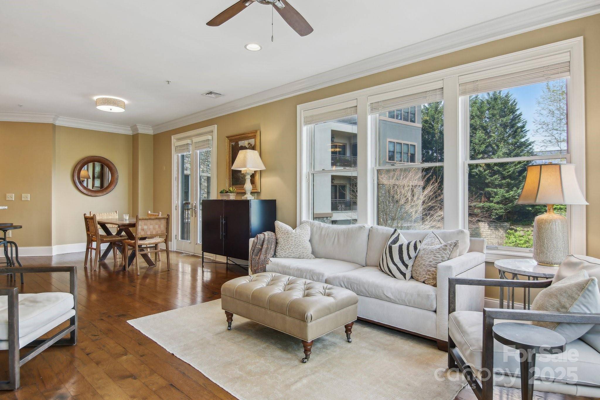 Hendersonville, NC 28792,350 E Allen ST #201