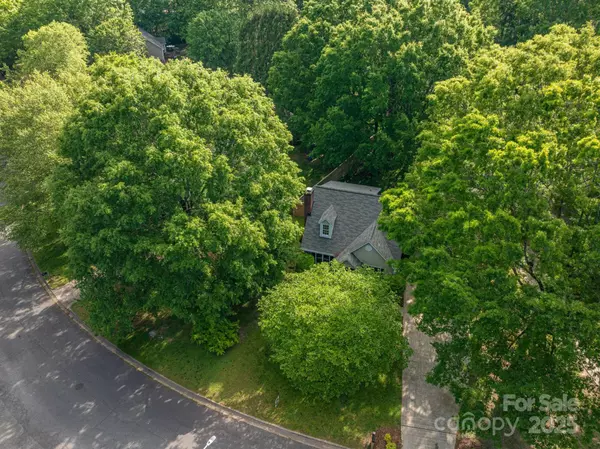 Gastonia, NC 28054,741 Bermuda AVE