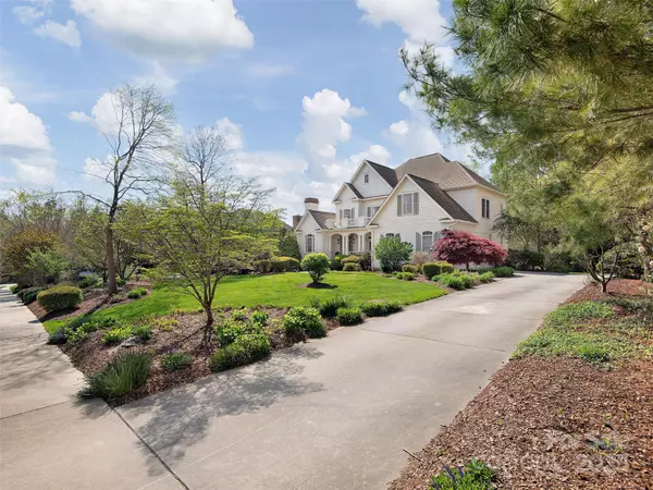 Asheville, NC 28803,521 Pinchot DR
