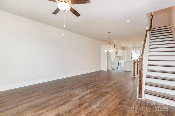 Charlotte, NC 28216,204 Mattoon ST