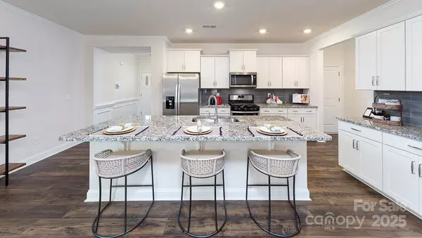 4204 Steel WAY, Sherrills Ford, NC 28673
