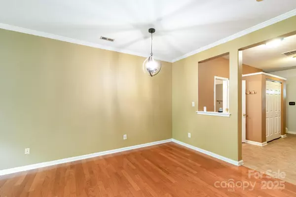 Charlotte, NC 28269,5310 Waverly Lynn LN