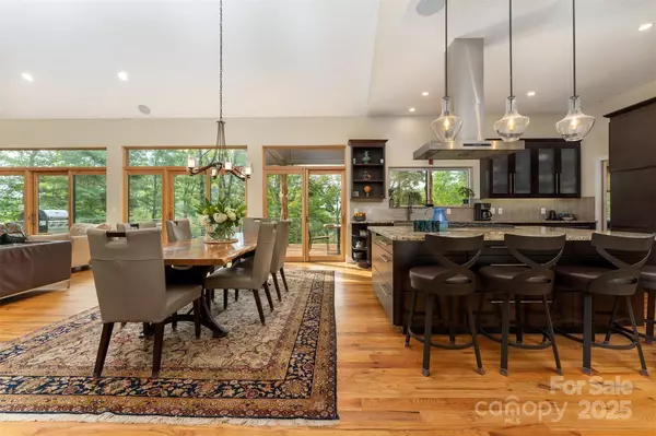 Asheville, NC 28804,34 Finch DR