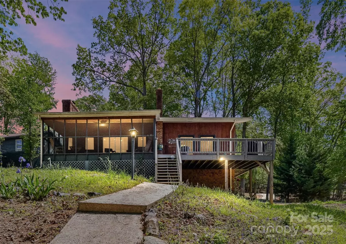 Troy, NC 27371,1278 Island Creek DR