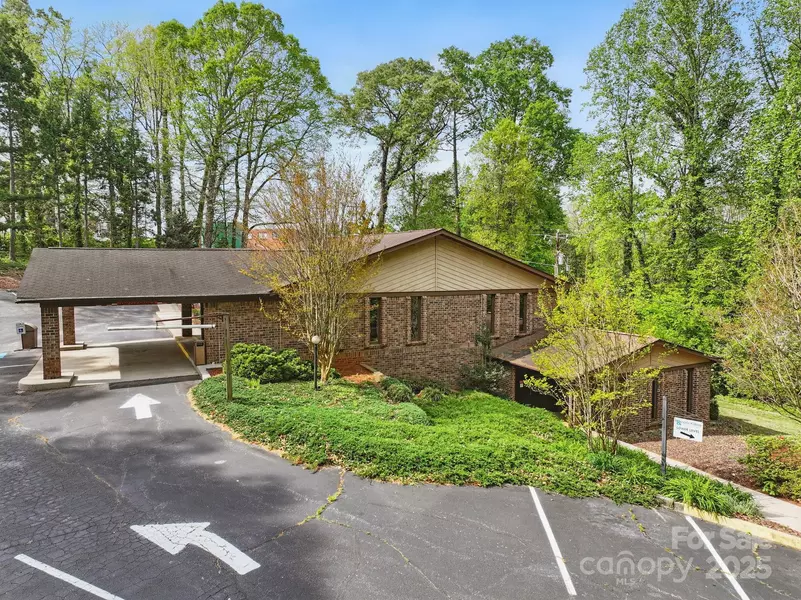 141 Tryon RD, Rutherfordton, NC 28139