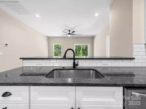 Kannapolis, NC 28083,503 Eddleman RD