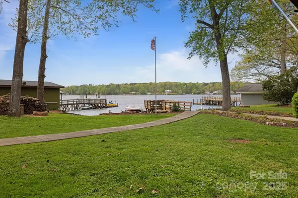 Lexington, NC 27292,299 Waterway DR