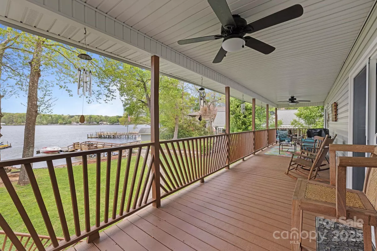 Lexington, NC 27292,299 Waterway DR