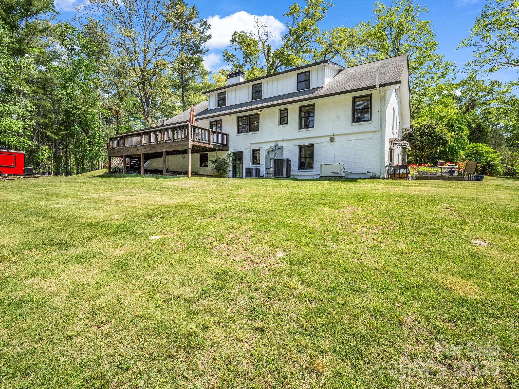 Hendersonville, NC 28739,1351 Chanteloup DR