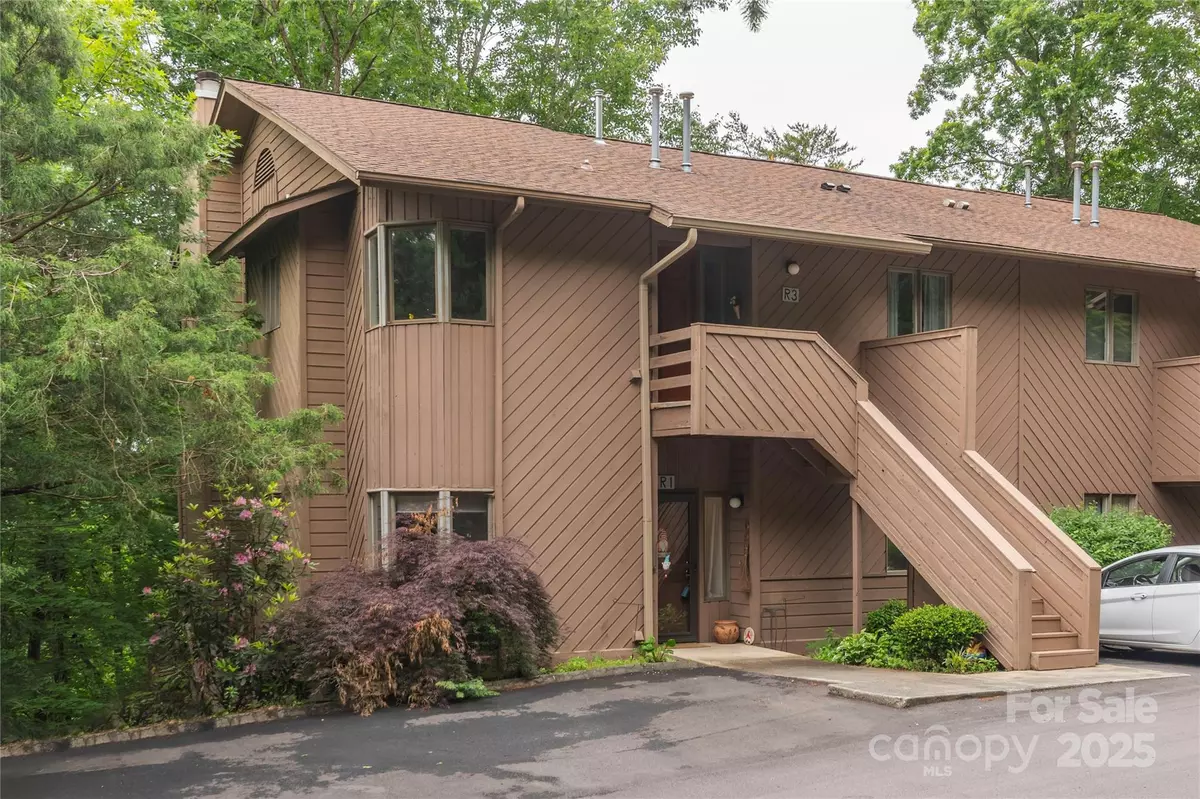 Asheville, NC 28805,305 Piney Mountain DR #R1