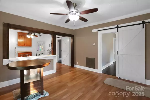 Gastonia, NC 28054,872 Wellman ST