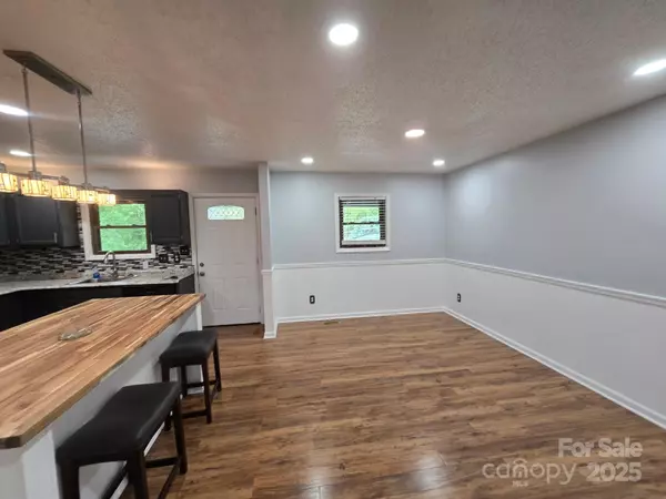 Leicester, NC 28748,186 Brookshire RD