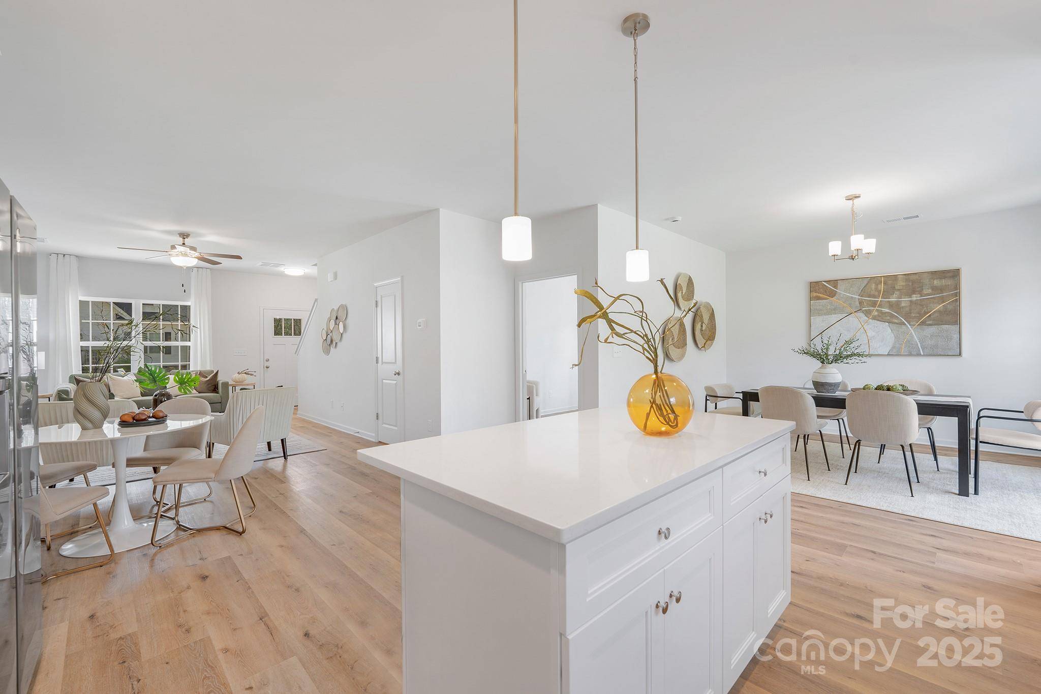 Charlotte, NC 28213,1148 Thayer Glen CT