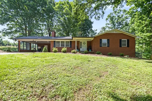 Statesville, NC 28677,137 Deal LN