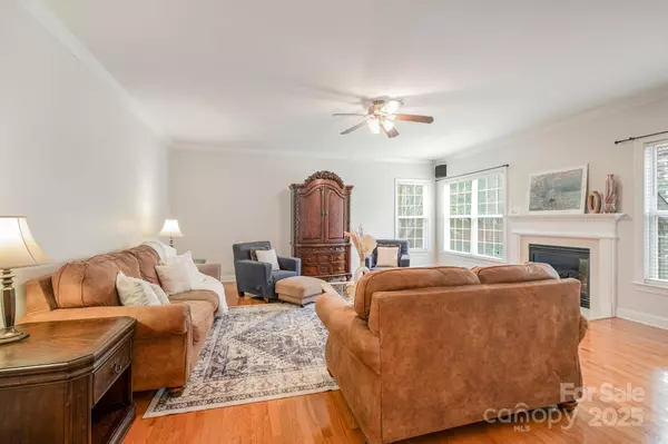 Charlotte, NC 28214,2620 Shady Reach LN