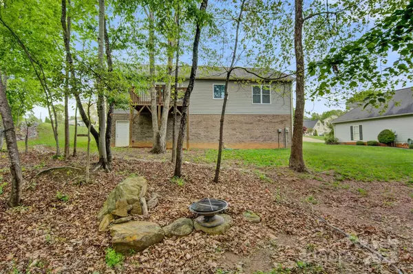 Hickory, NC 28601,2835 24TH STREET DR NE