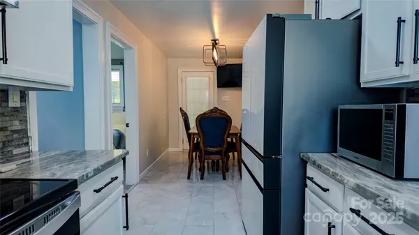 Conover, NC 28613,403 3rd ST NW