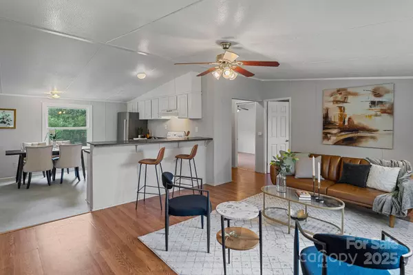304 New Hope RD, Lawndale, NC 28090