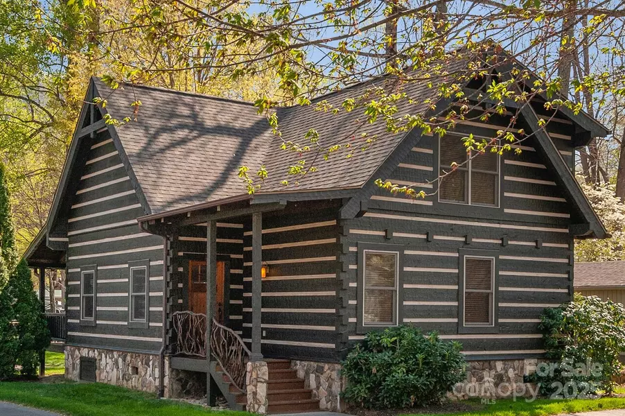 18 Rachels CIR, Maggie Valley, NC 28751