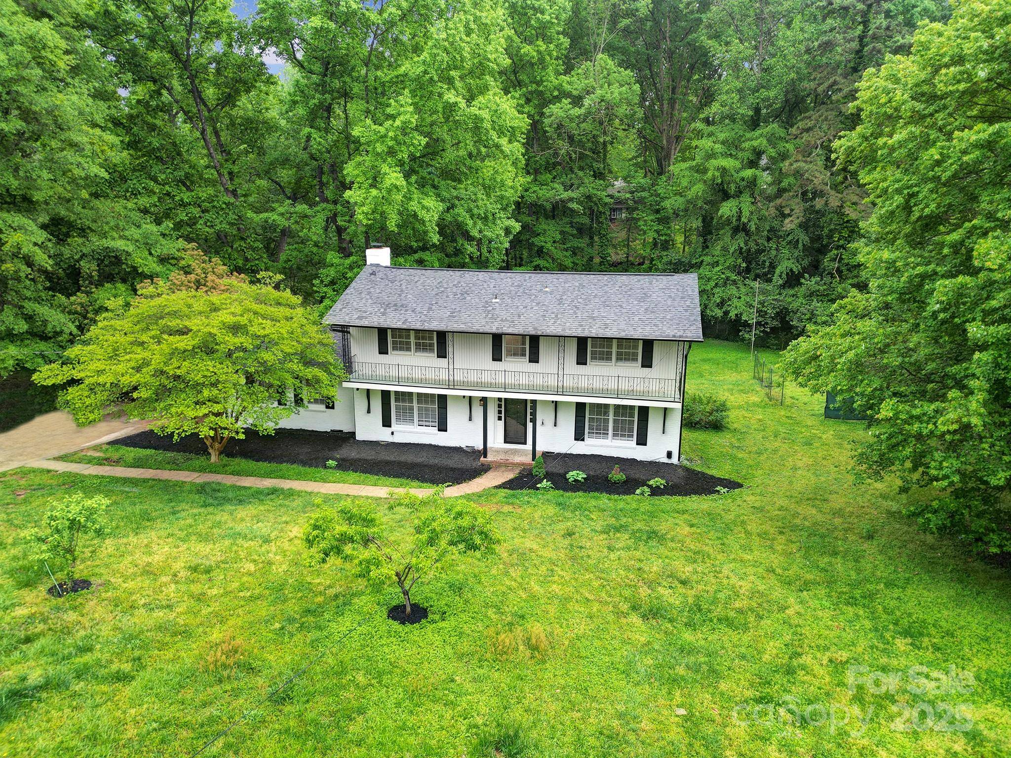 Charlotte, NC 28215,7531 Linda Lake DR