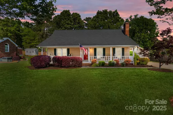 806 Mcgregor DR NE, Concord, NC 28025