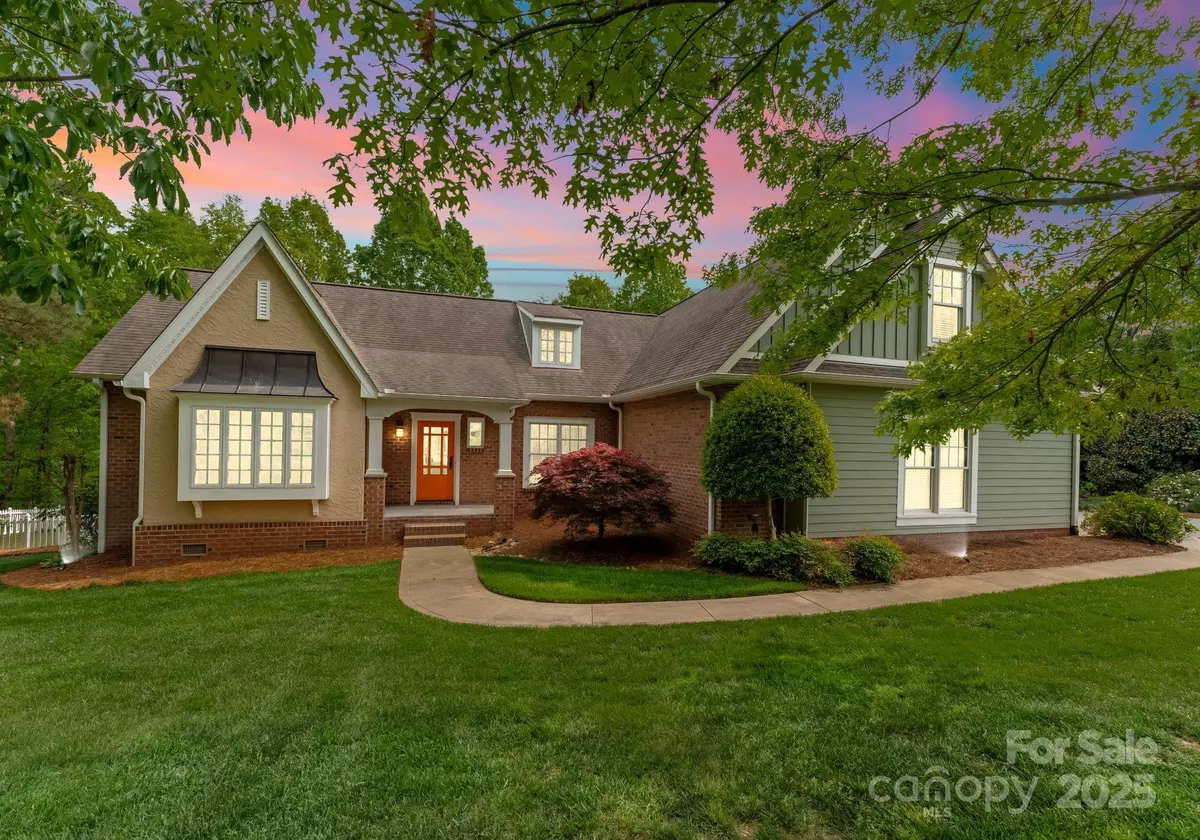 Statesville, NC 28677,174 Buffalo Creek DR